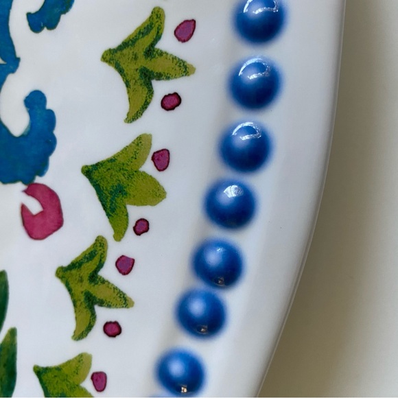 TOMMY BAHAMA Melamine Oval serving Platter Painted Flowers Green Blue Red 17.5” - Picture 10 of 16